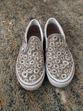 Vans Kids Slip-On Sneakers Beige with White Daisy Print